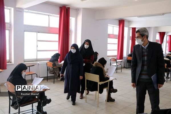 بازدید مدیرکل آموزش و پرورش آذربایجان غربی از فرآیند برگزاری امتحانات نهایی
