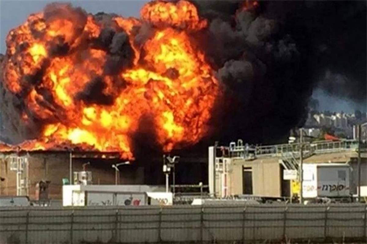 انفجار ۳ تانکر حامل نفت در منطقه المصفح امارات