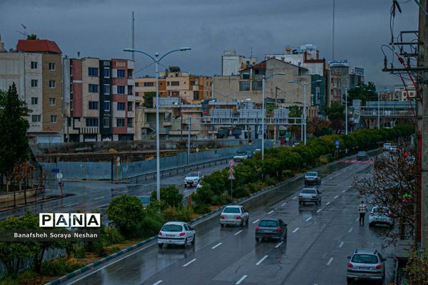 شیراز در یک روز بارانی