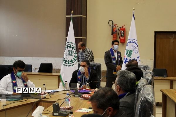 گردهمایی معاونان پرورشی و مسئولان سازمان دانش‌آموزی در استان چهارمحال و بختیاری