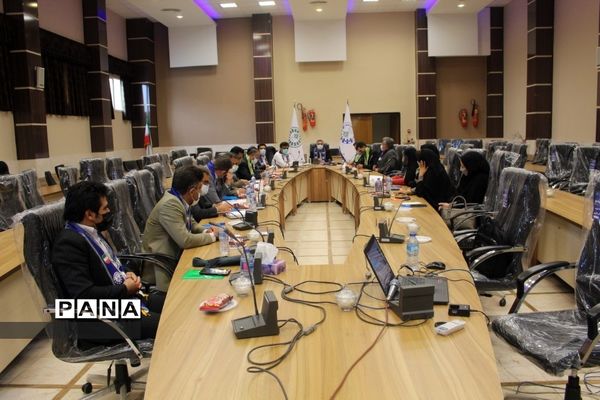 گردهمایی معاونان پرورشی و مسئولان سازمان دانش‌آموزی در استان چهارمحال و بختیاری