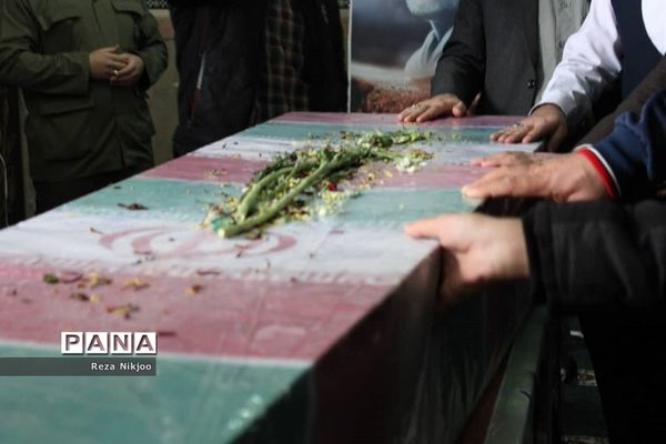 برگزاری آیین وصال و استقبال از پیکر مطهر شهید گمنام در بهارستان یک