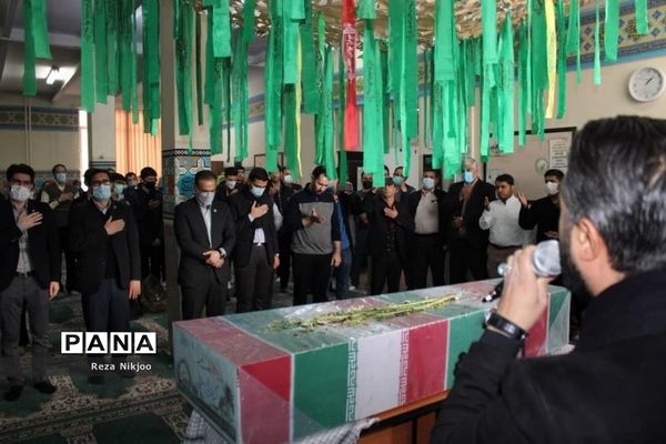 برگزاری آیین وصال و استقبال از پیکر مطهر شهید گمنام در بهارستان یک