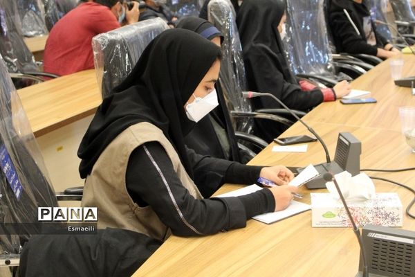 نشست خبری مدیرکل آموزش و پرورش استان چهارمحال و بختیاری