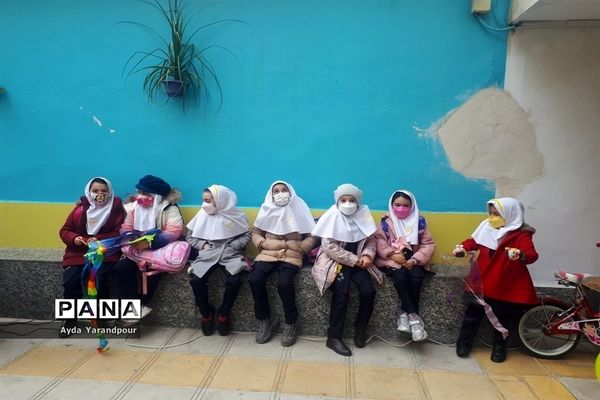 سفیران سلامت دبستان محراب منطقه ۱۴ در آستانه روز هوای پاک
