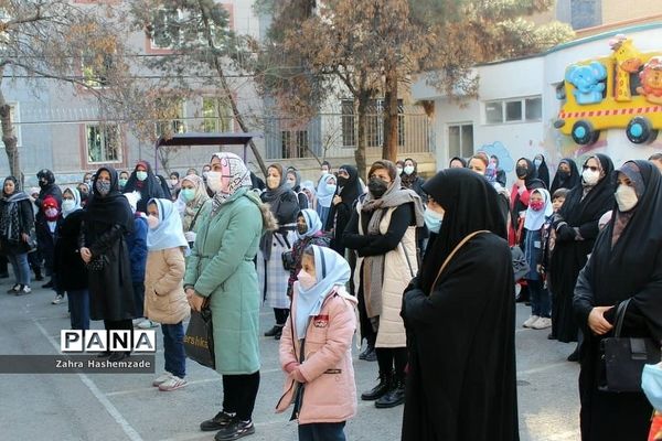 برگزاری جشنواره مهر مادرانه در مدارس ناحیه یک شهرری