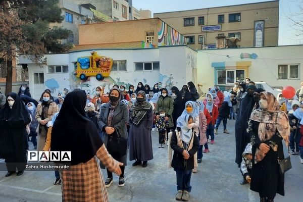 برگزاری جشنواره مهر مادرانه در مدارس ناحیه یک شهرری