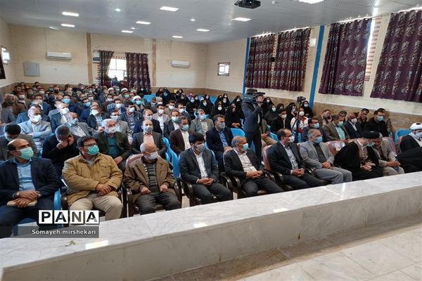 آیین تکریم و معارفه روسای سابق و جدید اداره آموزش و پرورش شهرستان نی ریز
