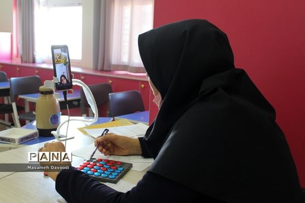 بازدید مدیرکل آموزش و پرورش فارس از محل داوری هفتمین دوره مسابقات استانی المپیاد رویش