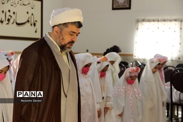 جشن عبادت دانش‌آموزان آموزشگاه شاهد فاطمه‌الزهرا(س) اسلامشهر