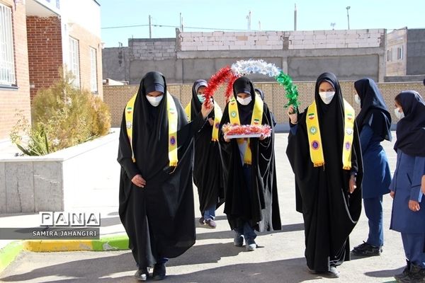 جشنواره فریادهای شادی درآموزشگاه رباب