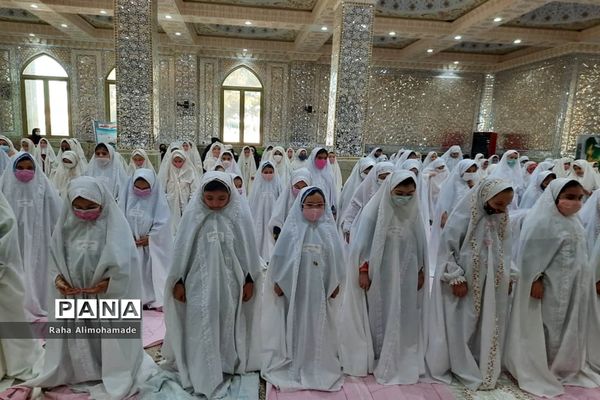 برگزاری جشن تکلیف دخترانه در ملارد