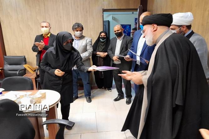 گرامیداشت روز مادر در بهارستان ۲