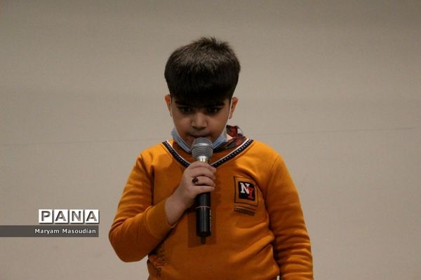 برگزاری جشن میلاد حضرت فاطمه زهرا (س) و بزرگداشت مقام زن توسط آموزشگاه استثنایی کوثر و کوشا