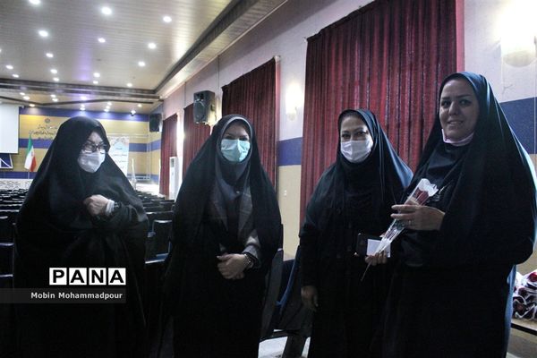 آیین گرامیداشت مقام شامخ زن و مادر در اداره‌کل آموزش و پرورش آذربایجان