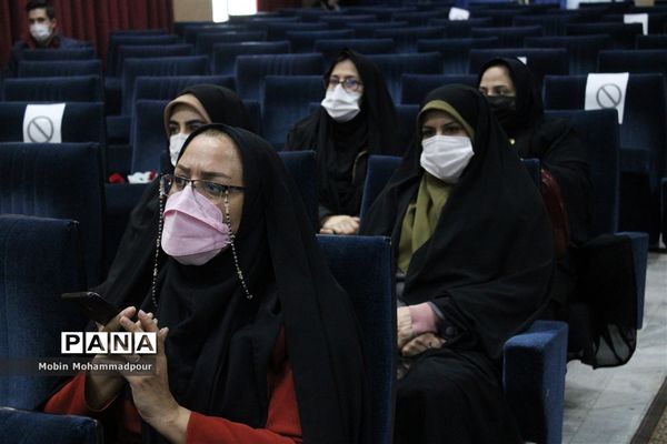 آیین گرامیداشت مقام شامخ زن و مادر در اداره‌کل آموزش و پرورش آذربایجان