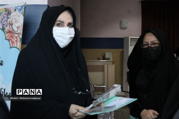 آیین گرامیداشت مقام شامخ زن و مادر در اداره‌کل آموزش و پرورش آذربایجان