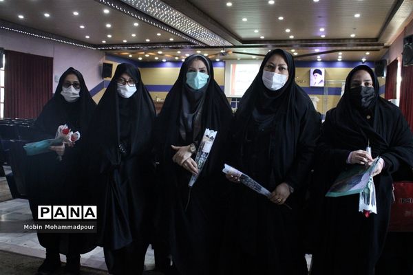 آیین گرامیداشت مقام شامخ زن و مادر در اداره‌کل آموزش و پرورش آذربایجان