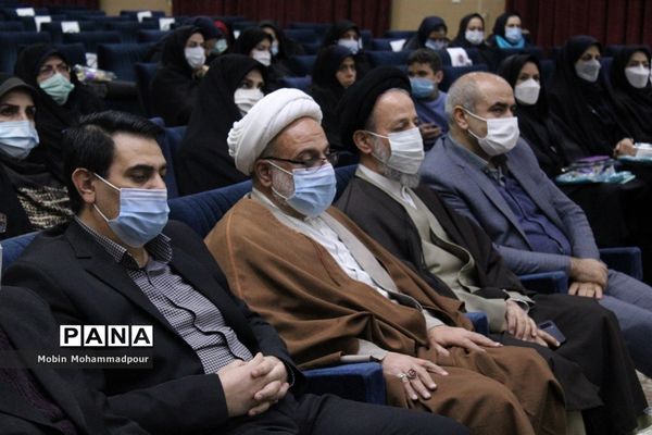 آیین گرامیداشت مقام شامخ زن و مادر در اداره‌کل آموزش و پرورش آذربایجان