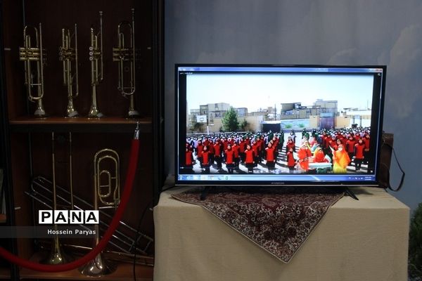 بازدید علیرضا کاظمی از دبیرخانه دریافت آثار بیست و دومین فراخوان ملی پرسش مهر ریاست جمهوری