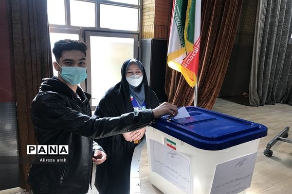 برگزاری انتخابات مجلس دانش‌آموزی در ورامین