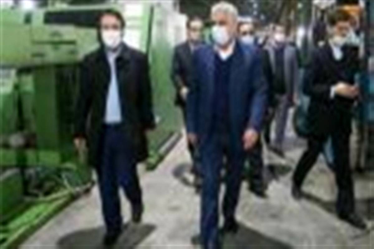 بازدید استاندار گیلان  از کارخانه‌های ایران پوپلین و صنایع پوشش رشت