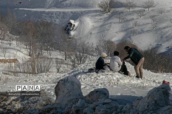 یک روز برفی در پیست اسکی سپیدان