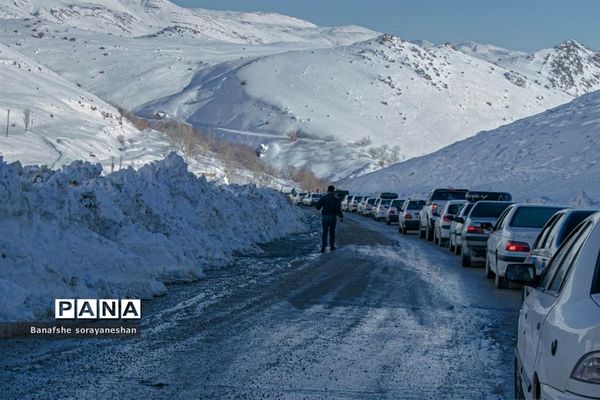 یک روز برفی در پیست اسکی سپیدان