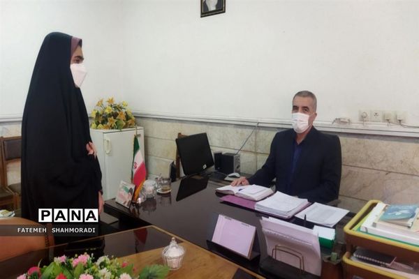 تجلیل از بانوان برتر شاغل در آموزش و پرورش شهرستان جعفرآباد