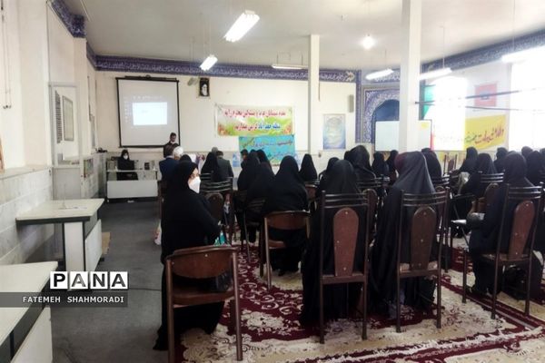 تجلیل از بانوان برتر شاغل در آموزش و پرورش شهرستان جعفرآباد