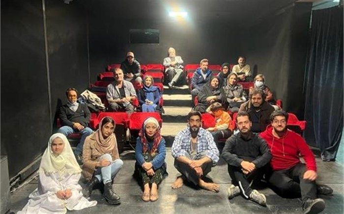 اجرای نمایش لاله عباسی انجمن نمایش ملارد، در تالار رودکی