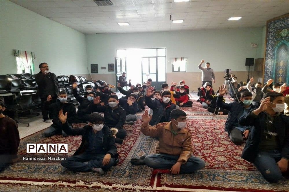 مراسم زیارت عاشورا درآموزشگاه شهید احمد کاظمی اسلامشهر