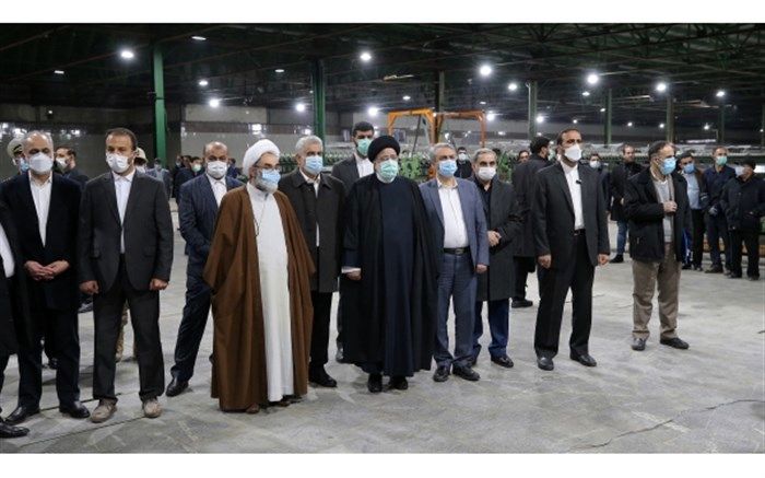 بازدید رئیس جمهوری از شرکت صنایع پوشش ایران
