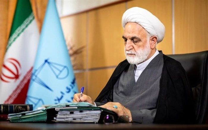 بازدید ۲ ساعته رئیس قوه قضاییه از زندان مرکزی مشهد