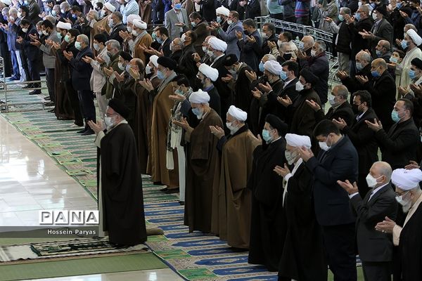 راهپیمایی  نمازگزاران تهرانی در حمایت از مردم مظلوم یمن