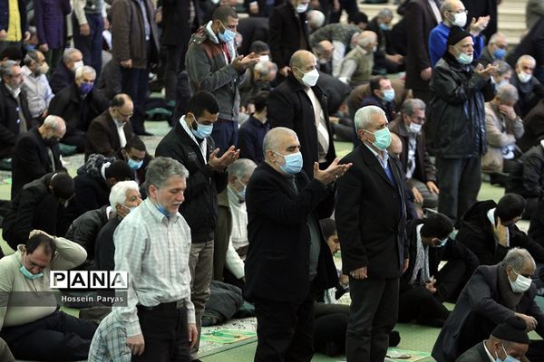 راهپیمایی  نمازگزاران تهرانی در حمایت از مردم مظلوم یمن