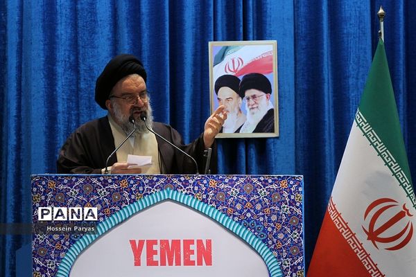 راهپیمایی  نمازگزاران تهرانی در حمایت از مردم مظلوم یمن