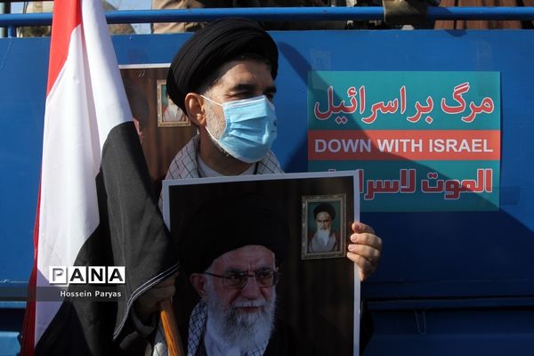 راهپیمایی  نمازگزاران تهرانی در حمایت از مردم مظلوم یمن