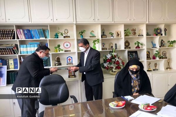 نشست هماهنگی برگزاری مسابقات قرآن، عترت و نماز اداره‌کل آموزش و پرورش استان بوشهر