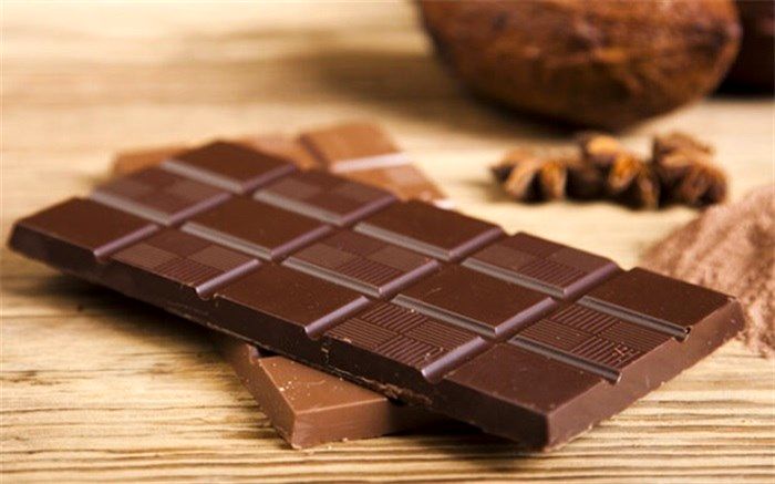 ارزش غذایی کدام شکلات بیشتر است؛تلخ یا شیرین