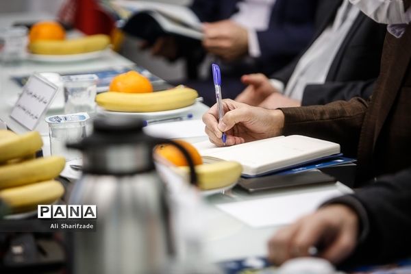 نشست شورای سیاست گذاری جشنواره ملی دانش آموزی اکسیر