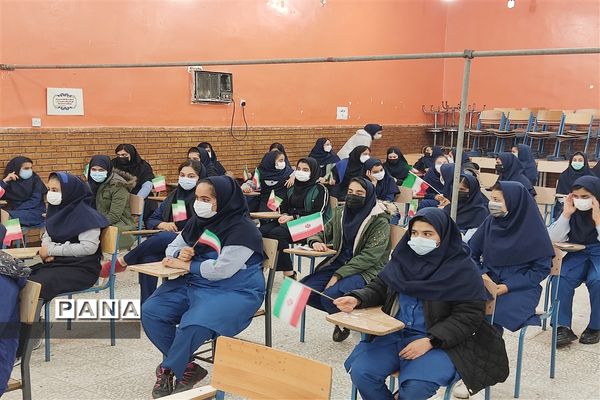 آیین زنگ انقلاب در مدارس شهرستان امیدیه