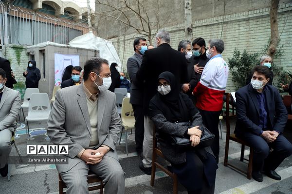 آیین نواختن زنگ گلبانگ انقلاب اسلامی ایران