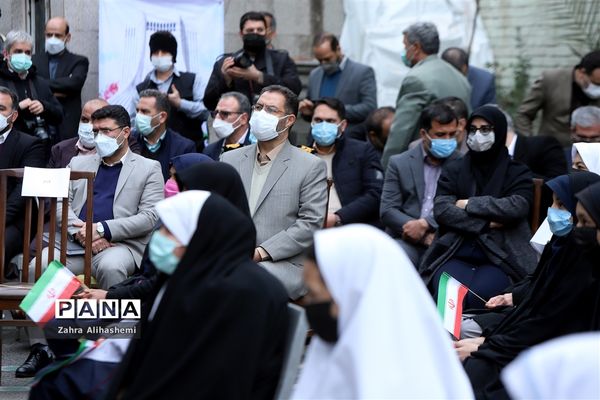 آیین نواختن زنگ گلبانگ انقلاب اسلامی ایران