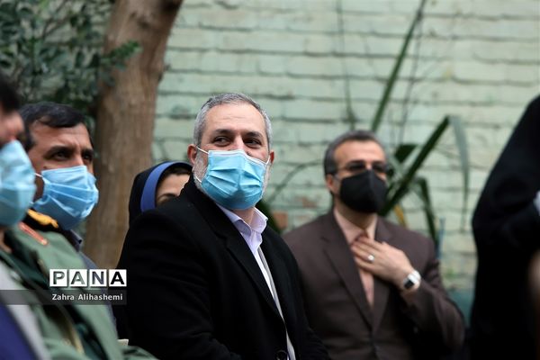 آیین نواختن زنگ گلبانگ انقلاب اسلامی ایران