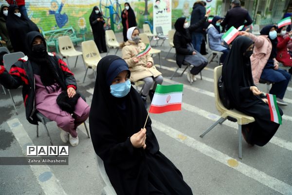 آیین نواختن زنگ گلبانگ انقلاب اسلامی ایران