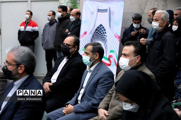 آیین نواختن زنگ گلبانگ انقلاب اسلامی ایران