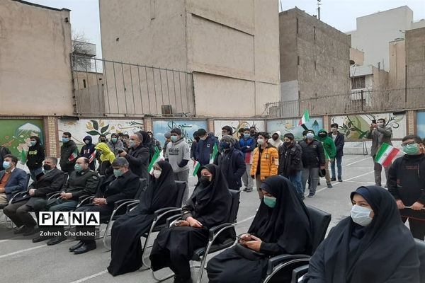 نواخته شدن زنگ انقلاب در منطقه ۱۱