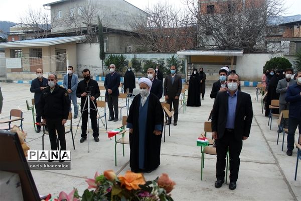 آیین نواخته شدن زنگ انقلاب در دبیرستان توحید گلوگاه