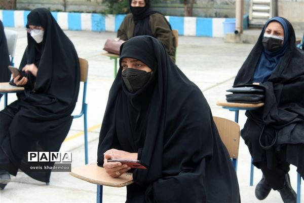 آیین نواخته شدن زنگ انقلاب در دبیرستان توحید گلوگاه